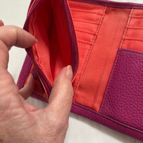 Fossil Emma Trifold Pink Leather Wallet - Picture 10 of 14